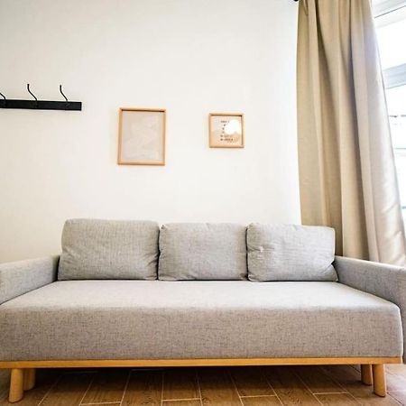 Lovely Apartment In Varsavia Esterno foto